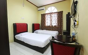 Oyo 89819 Raz Hotel Kelulut